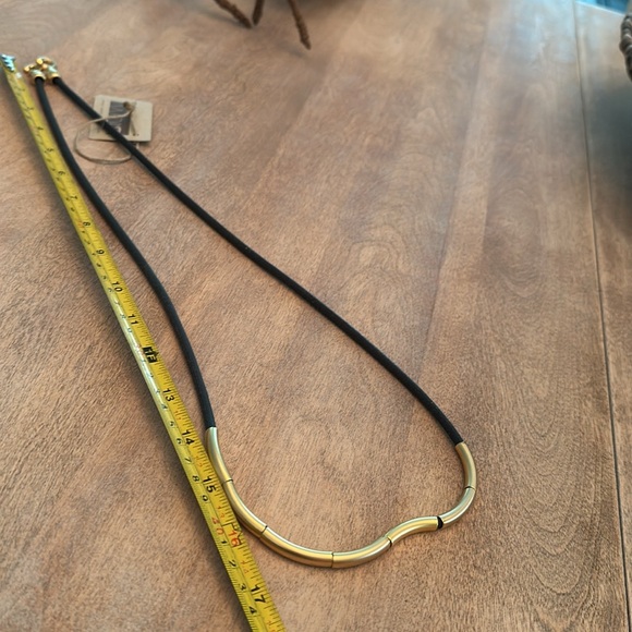 Designer, gold and black necklace brand new - Picture 8 of 8